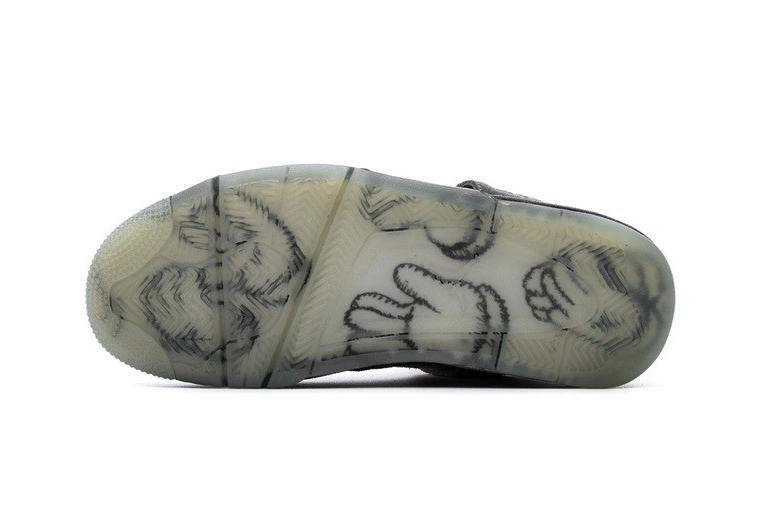 Air 4 Jordan 930155-003  Retro Kaws 0831